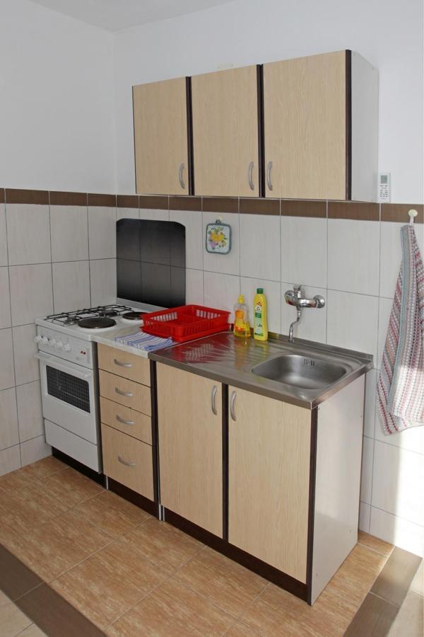 Appartamento With A Parking Space Pag - 12035